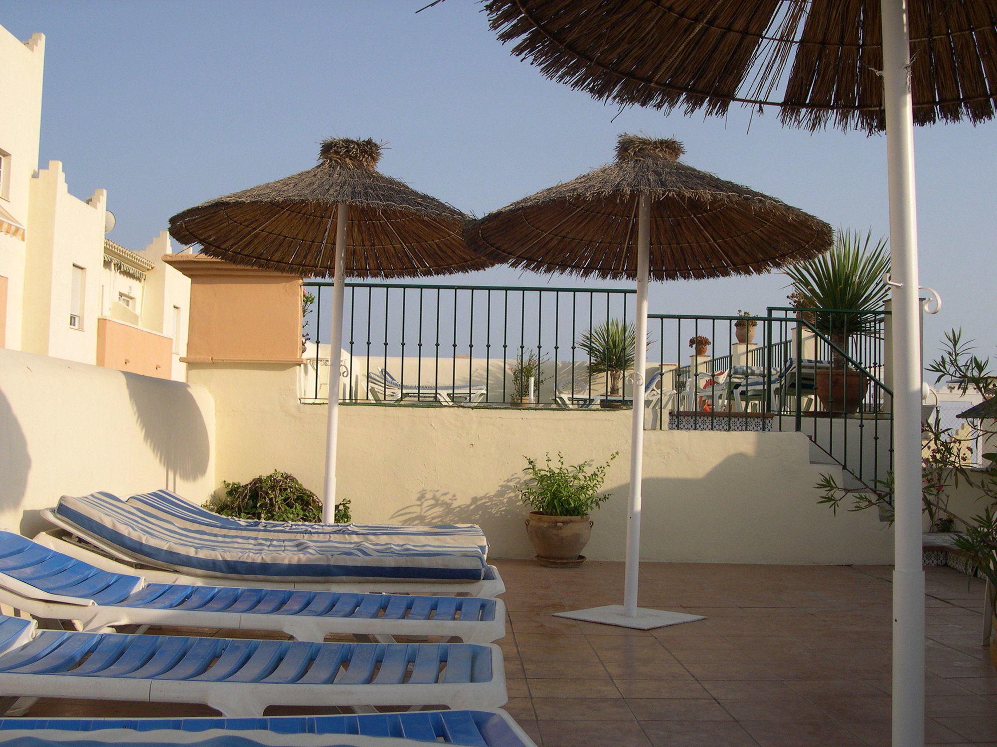 Apartamentos Nerja Medina Canovas Esterno foto